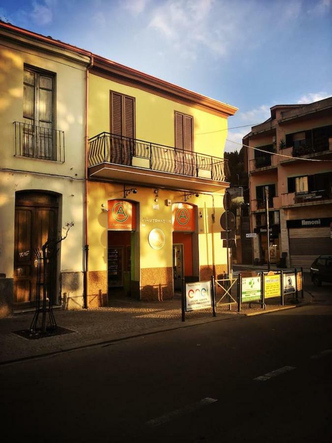The Hive Stefy'S Apartment Iglesias Bagian luar foto