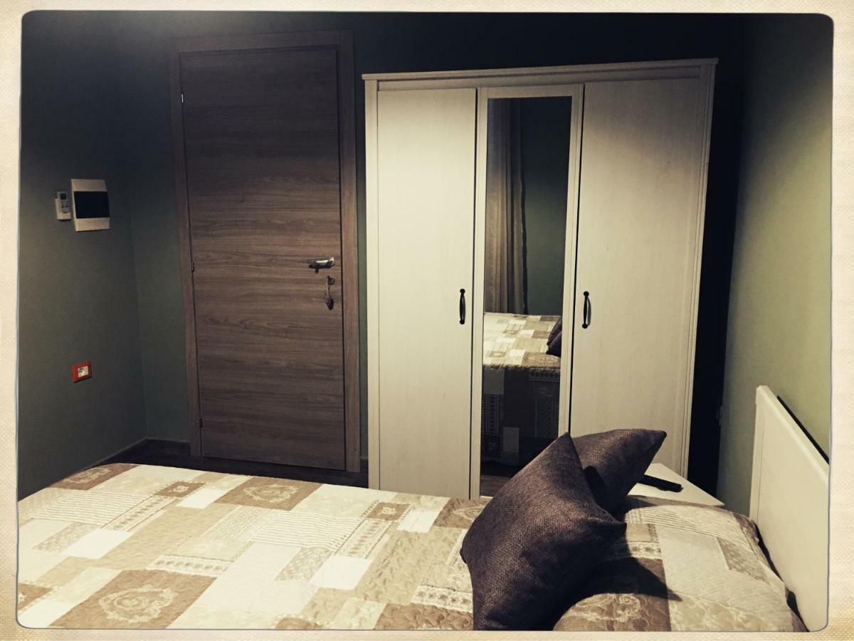 The Hive Stefy'S Apartment Iglesias Bagian luar foto
